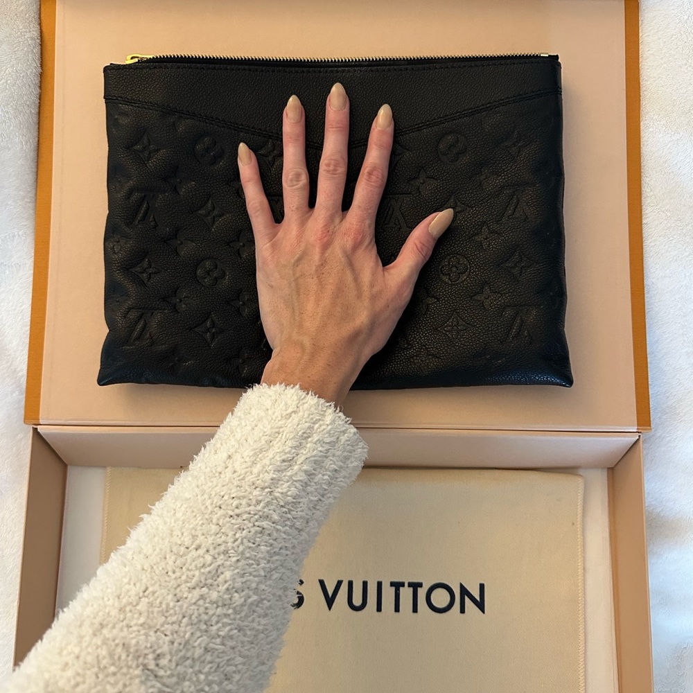Authentic Louis Vuitton Black Clutch - Picture 10 of 11
